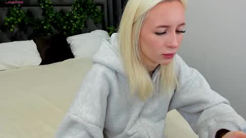 Luucy UTC1 Mon Tue Wed Thu Fri 0500-1130 online show from November 19, 2025, 2:33 am