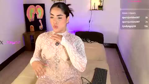 maryybellax online show from June 19, 2026, 12:26 am