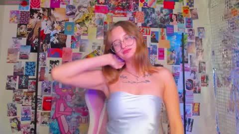 maryyy_may online show from October 13, 2025, 5:57 pm