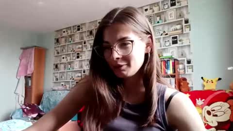 Kelly online show from April 9, 2026, 7:14 am