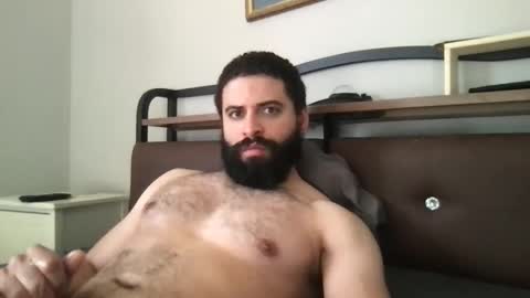 mascbeef95 online show from January 7, 2026, 5:15 pm