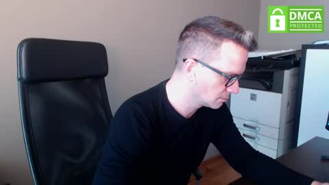 Snapshot of maschiodavide89 chatting on February 20, 2025, 10:48 am David online show from February 20, 2025, 10:48 am