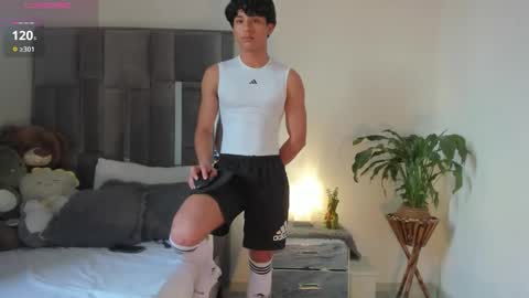 mash_angelo online show from December 2, 2025, 8:48 pm