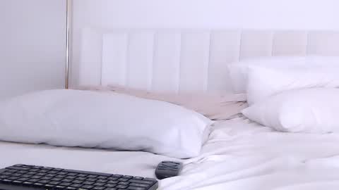 MASHA online show from January 20, 2025, 4:43 am