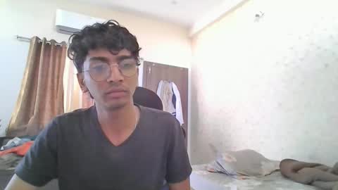 Mask Boy online show from December 23, 2025, 5:16 am