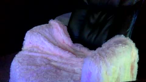 maskddcouple online show from June 5, 2026, 12:50 am