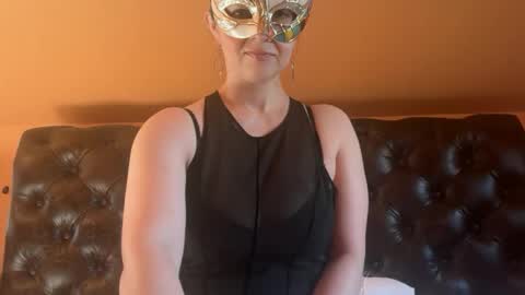maskedflirt3 online show from April 12, 2026, 12:10 pm