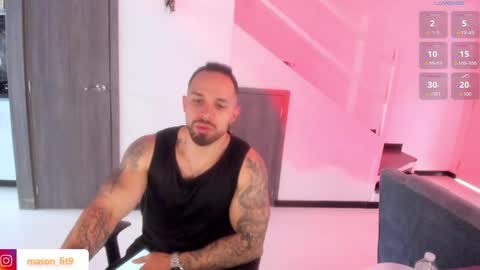 Snapshot of mason_fit chatting on April 24, 2026, 1:46 pm Mason Andre online show from April 24, 2026, 1:46 pm