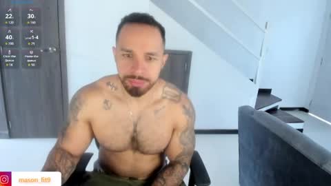 Snapshot of mason_fit chatting on April 28, 2026, 12:32 pm Mason Andre online show from April 28, 2026, 12:32 pm