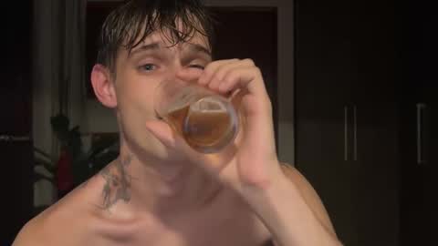 Snapshot of mason_gallagher chatting on January 17, 2026, 11:30 pm Mason online show from January 17, 2026, 11:30 pm