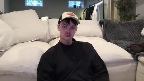 Mason Brooks    online show from October 21, 2025, 7:03 pm