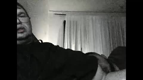 Dad .....AkA Your moms man online show from December 4, 2024, 12:14 pm