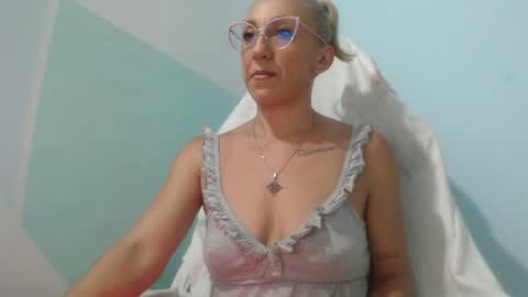 Snapshot of massielferretis chatting on April 18, 2026, 11:27 pm massiel ferreti online show from April 18, 2026, 11:27 pm