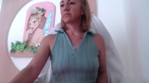Snapshot of massielferretis chatting on May 18, 2026, 8:36 pm massiel ferreti online show from May 18, 2026, 8:36 pm