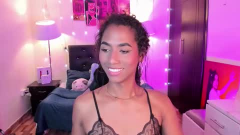 massielhot online show from January 16, 2026, 10:47 pm