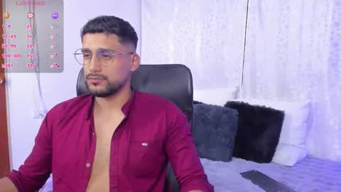 Snapshot of massimo_fenix chatting on November 5, 2025, 12:10 am Gabriel online show from November 5, 2025, 12:10 am