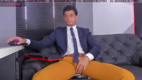 I am Massimo online show from May 14, 2026, 2:02 pm