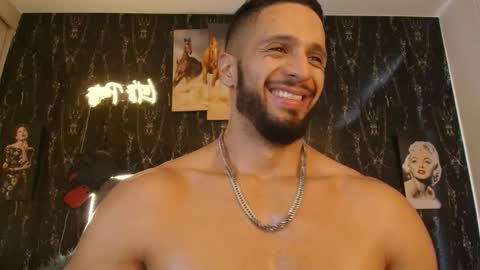 massimo_greco2 online show from November 10, 2025, 9:36 pm