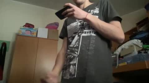 Snapshot of massiverob99 chatting on October 10, 2025, 1:32 pm massiverob99 online show from October 10, 2025, 1:32 pm