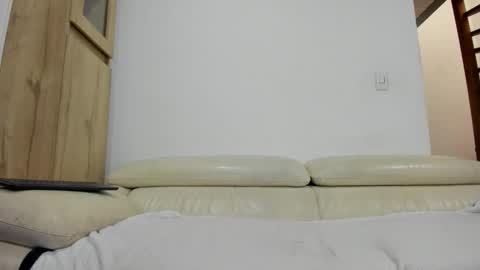 Snapshot of master4pigbitchslv chatting on September 25, 2025, 11:47 am Domi online show from September 25, 2025, 11:47 am