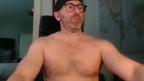master8daddy69 online show from November 21, 2025, 4:27 pm