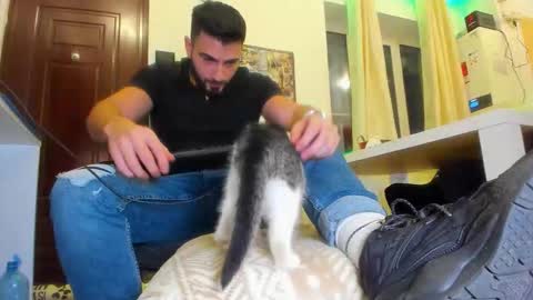 Matthew online show from November 21, 2025, 11:58 pm