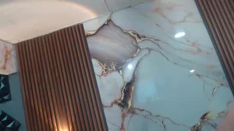 master_javi online show from December 3, 2025, 9:57 pm