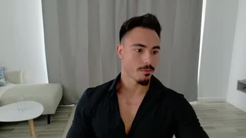 master_lukass online show from May 4, 2026, 12:23 pm