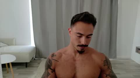 master_lukass online show from June 18, 2026, 1:48 pm
