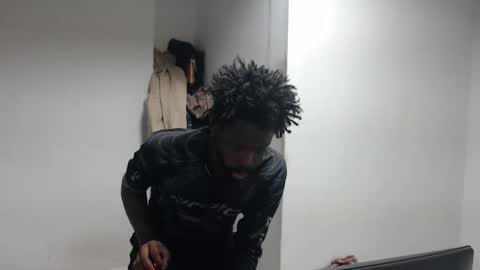 Snapshot of masterdomfuck chatting on February 4, 2026, 7:47 am Masterdomfuck online show from February 4, 2026, 7:47 am