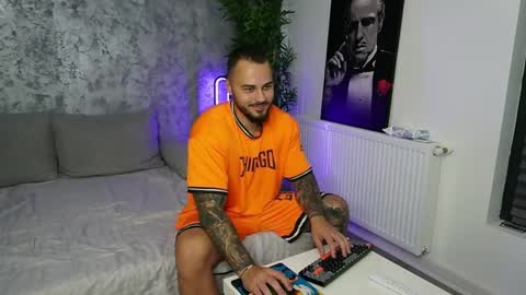 masterkingmuscle online show from September 17, 2025, 8:21 pm