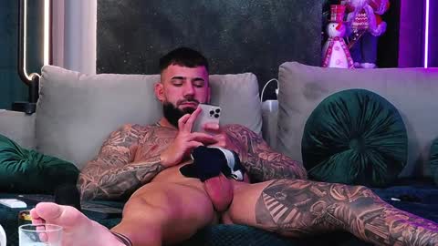 masterkingofmuscle online show from December 16, 2024, 2:49 pm