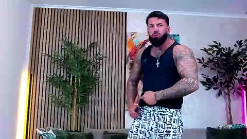 masterkingofmuscle online show from May 18, 2026, 8:14 pm