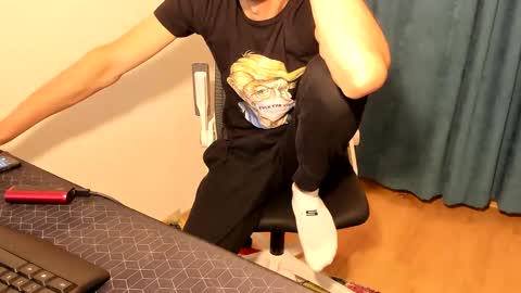 Silly Rabbit  online show from December 22, 2024, 1:33 pm