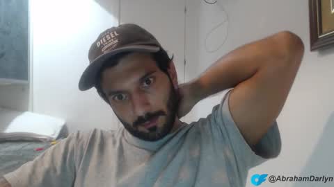   online show from October 15, 2025, 6:19 pm