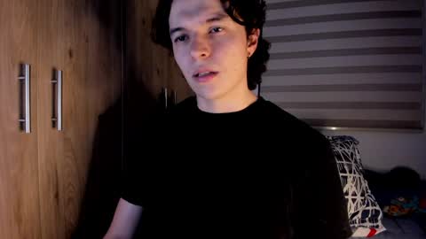 Snapshot of mastrangelo_x chatting on May 28, 2026, 4:32 am mastrangelo_x online show from May 28, 2026, 4:32 am