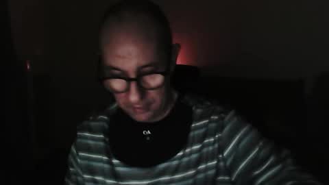 Snapshot of mat11efou chatting on January 18, 2026, 1:20 am mat11efou online show from January 18, 2026, 1:20 am