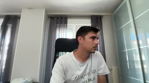 Snapshot of matahavi chatting on July 2, 2026, 2:45 pm Aaron online show from July 2, 2026, 2:45 pm