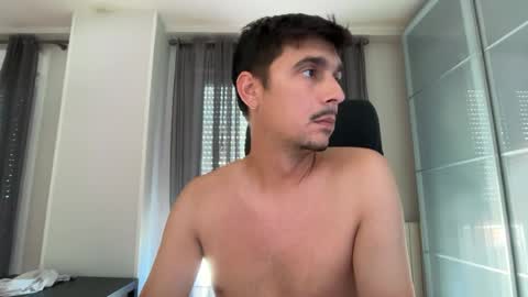 Snapshot of matahavi chatting on July 15, 2026, 2:33 pm Aaron online show from July 15, 2026, 2:33 pm