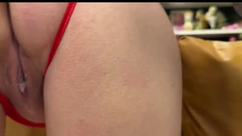 Snapshot of matchingtracksuits chatting on December 15, 2025, 4:33 pm Jer and Kel online show from December 15, 2025, 4:33 pm