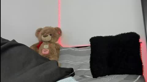 Snapshot of mateo_escobar chatting on November 7, 2025, 7:03 pm mateo_escobar online show from November 7, 2025, 7:03 pm