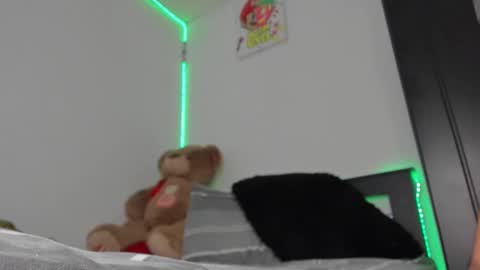 Snapshot of mateo_escobar chatting on November 26, 2025, 2:12 am mateo_escobar online show from November 26, 2025, 2:12 am