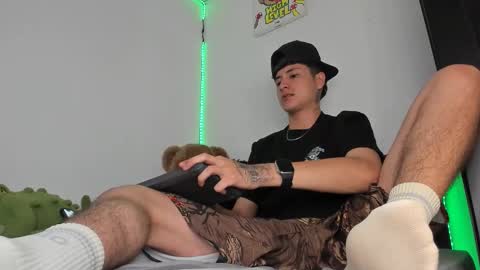 mateo_escobar online show from February 25, 2026, 12:09 am