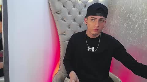 Snapshot of mateo_mitchell chatting on October 14, 2025, 4:35 am mateo mitchell online show from October 14, 2025, 4:35 am