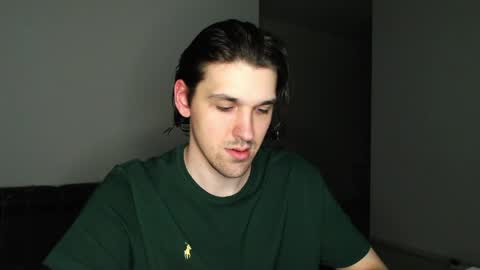 mateo_zeus online show from April 4, 2026, 7:55 pm