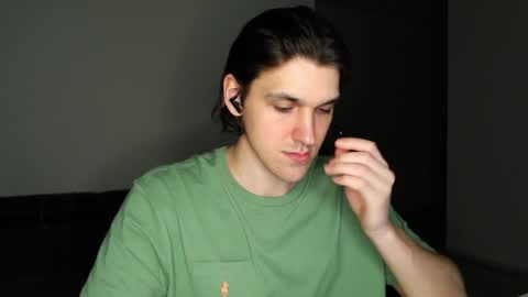 mateo_zeus online show from April 7, 2026, 11:59 pm