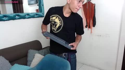 Mateo online show from October 13, 2025, 12:05 pm
