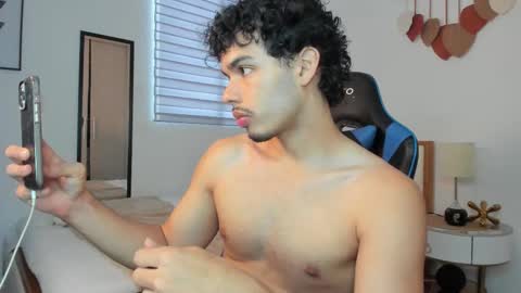 Snapshot of mateoleone chatting on February 16, 2025, 6:43 pm Matt online show from February 16, 2025, 6:43 pm