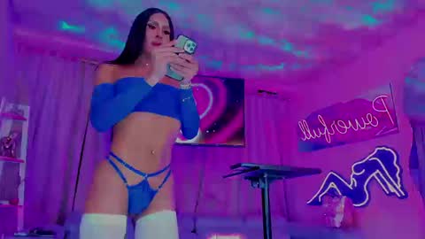 Powerfull  online show from September 23, 2025, 4:32 pm