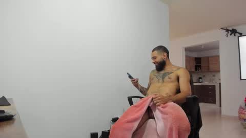 Matheus     online show from February 28, 2025, 8:28 pm